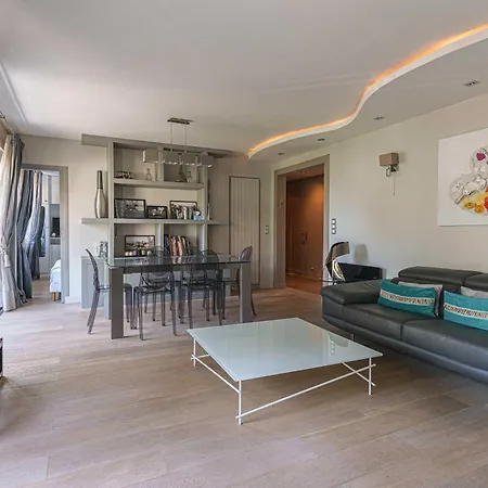 Apartmán Charming With Balcony 3br 6p - *