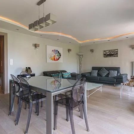 Charming With Balcony 3br 6p - *